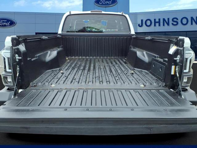 Used 2022 Toyota Tacoma SR AWD/4WD image 16