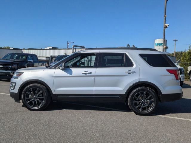 Certified 2017 Ford Explorer XLT w/ Equipment Group 202A image 2