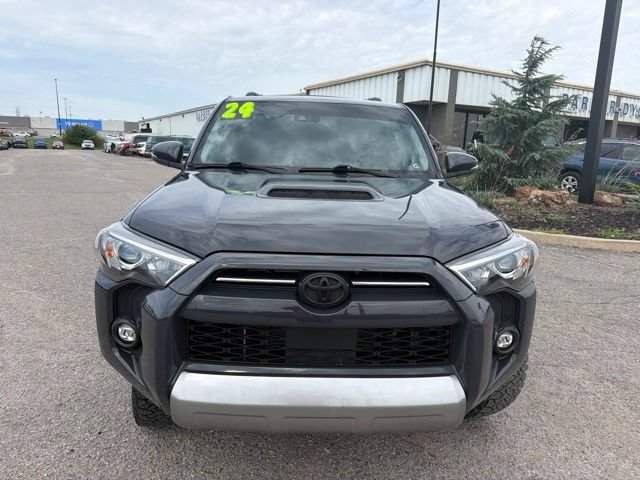 Used 2024 Toyota 4Runner TRD Off-Road Premium AWD/4WD image 2