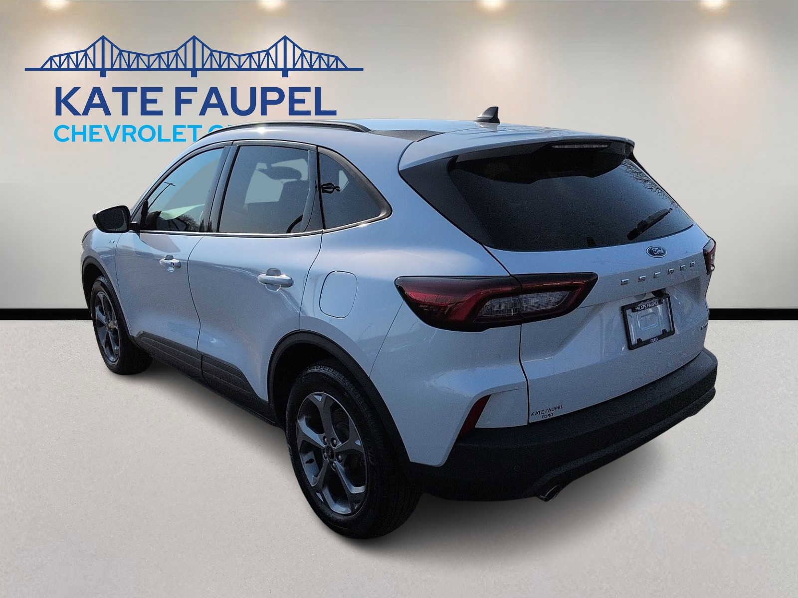 Certified 2025 Ford Escape ST-Line w/ Tech Pack #1 AWD/4WD image 5