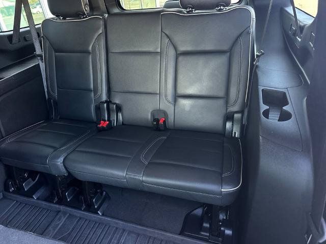 Used 2025 GMC Yukon XL Elevation w/ LPO, Yukon Black Package AWD/4WD image 14
