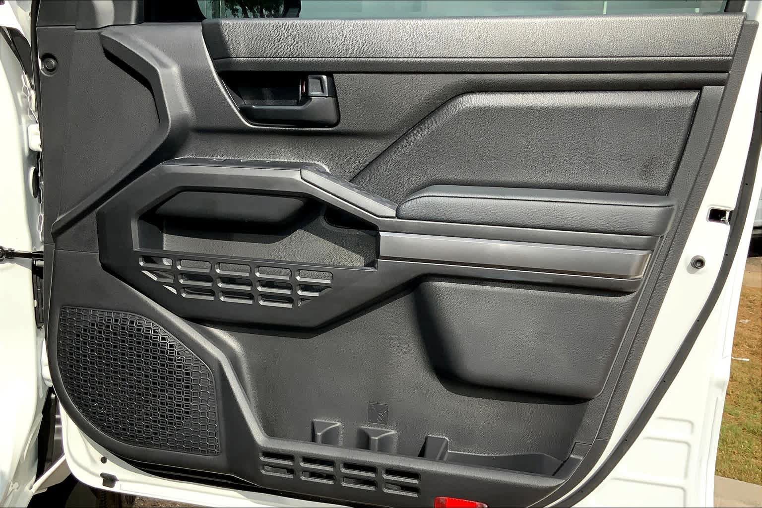 Used 2024 Toyota Tacoma SR5 RWD image 23