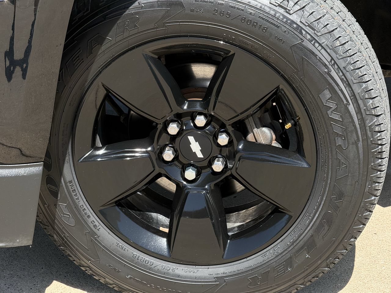 Used 2017 Chevrolet Colorado LT w/ Midnight Edition RWD image 9