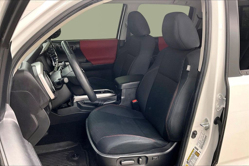 Used 2022 Toyota Tacoma SR5 image 26