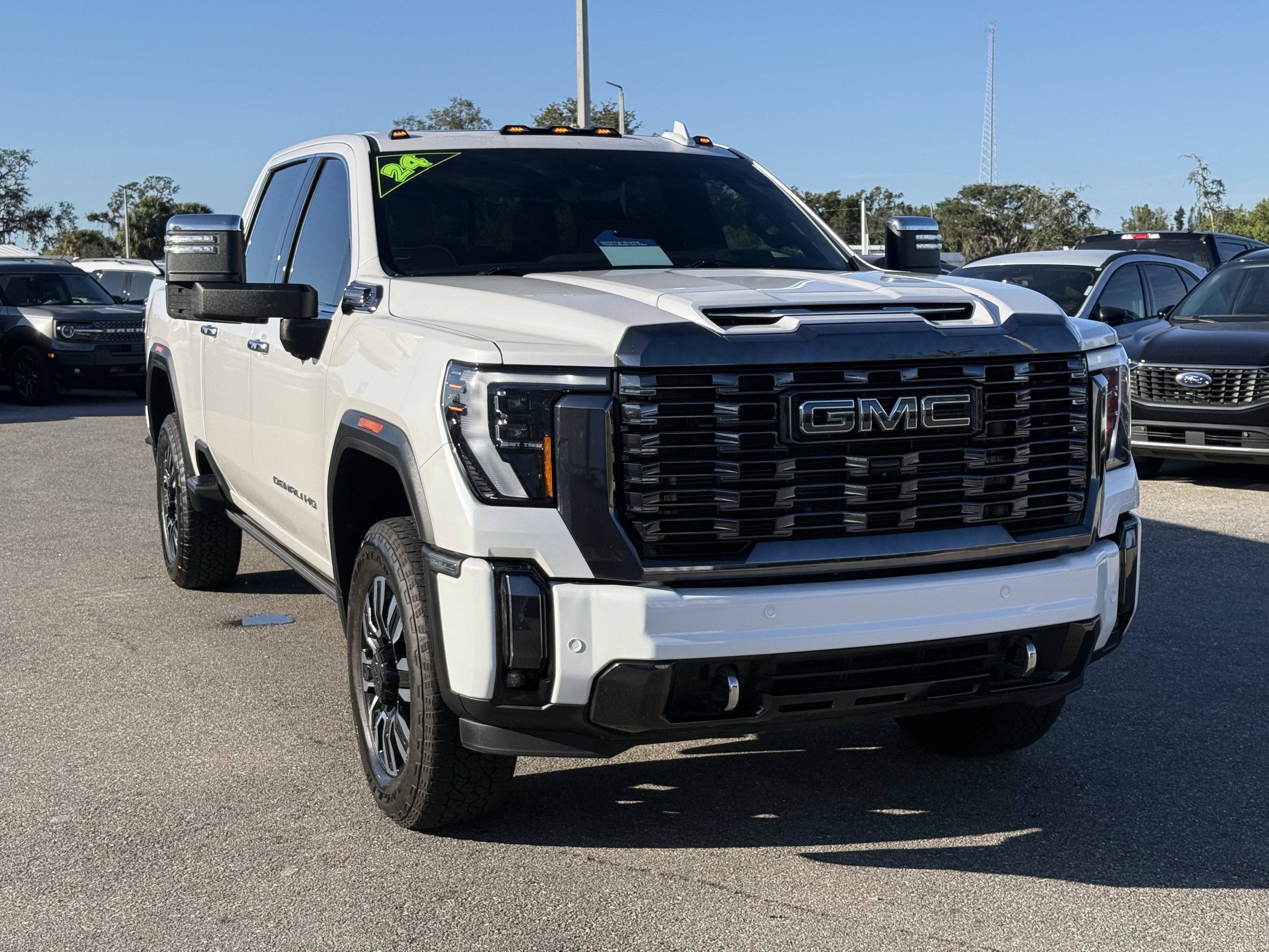 Used 2024 GMC Sierra 2500 Denali Ultimate image 1