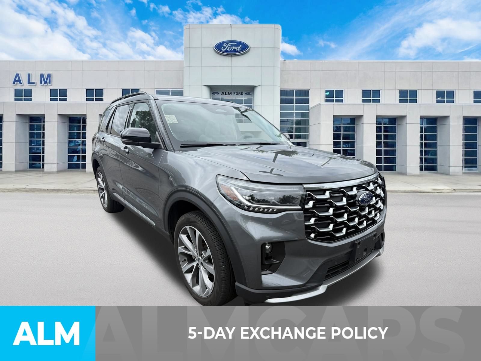 Certified 2025 Ford Explorer Platinum w/ Ultimate Package AWD/4WD image 3