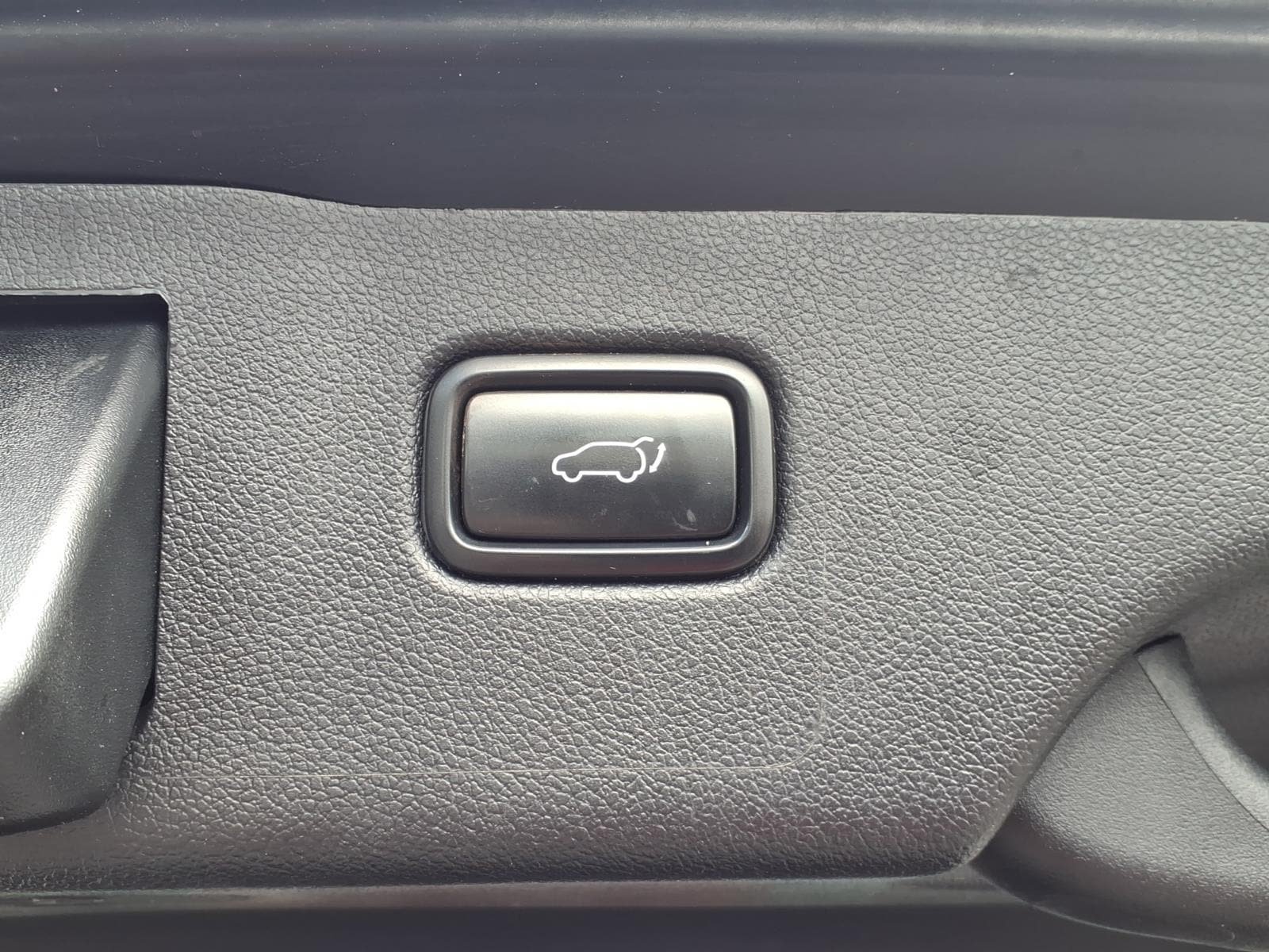 Used 2019 Kia Sorento EX FWD image 12
