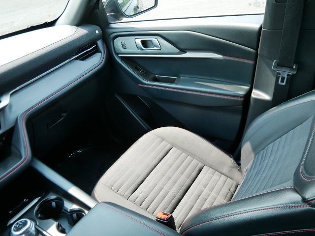 Certified 2025 Ford Explorer ST-Line AWD/4WD image 18