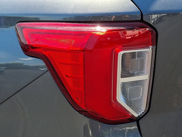 Certified 2023 Ford Explorer XLT w/ Equipment Group 202A AWD/4WD image 10