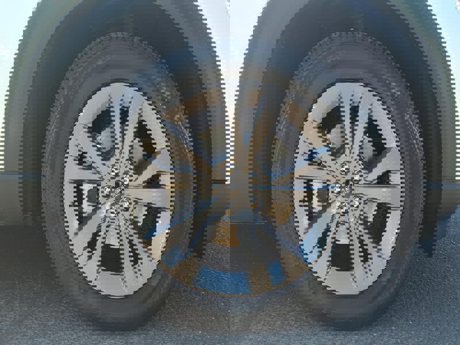 Certified 2023 Ford Explorer XLT w/ Equipment Group 202A image 9