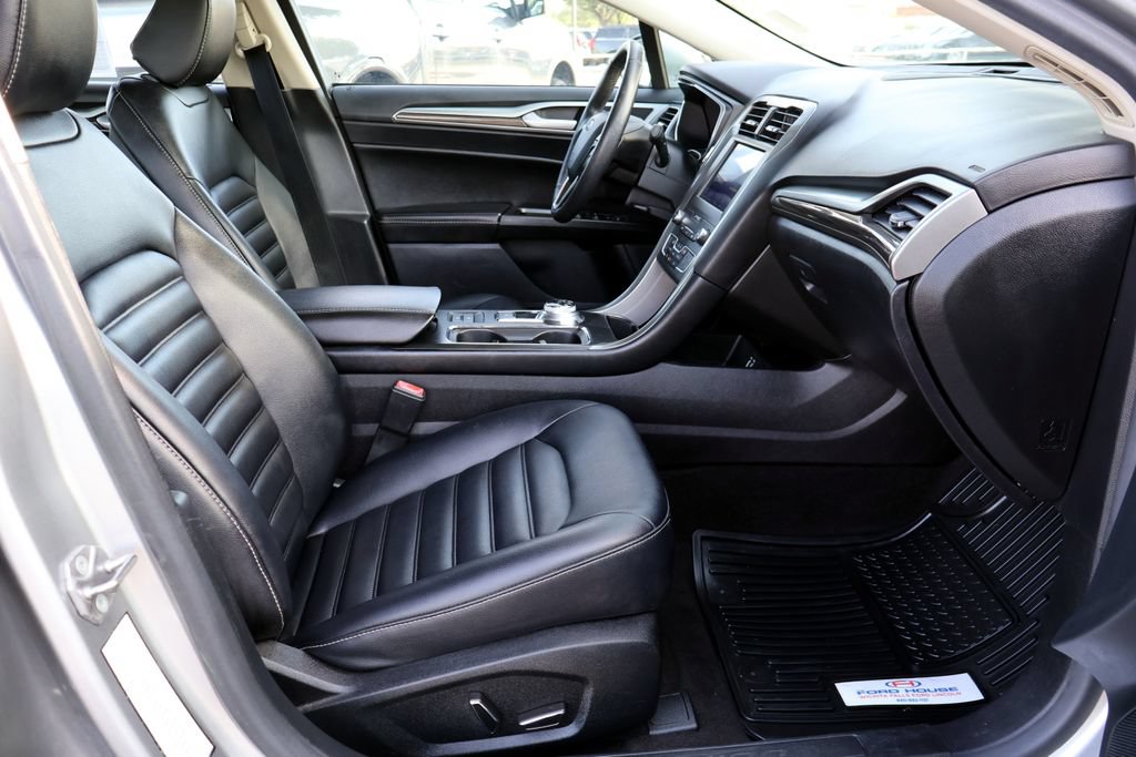 Certified 2020 Ford Fusion SEL FWD image 21