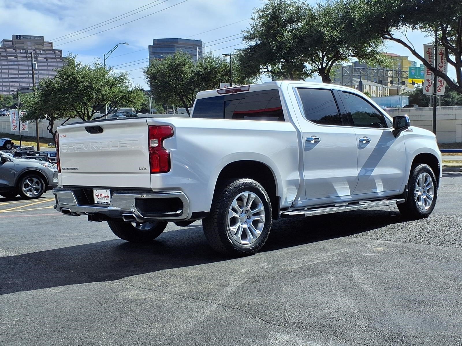 Used 2023 Chevrolet Silverado 1500 LTZ w/ Technology Package AWD/4WD image 6