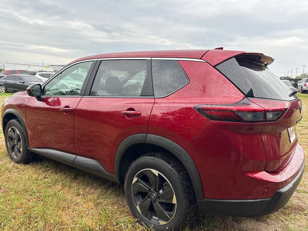 Used 2025 Nissan Rogue SV AWD/4WD image 15
