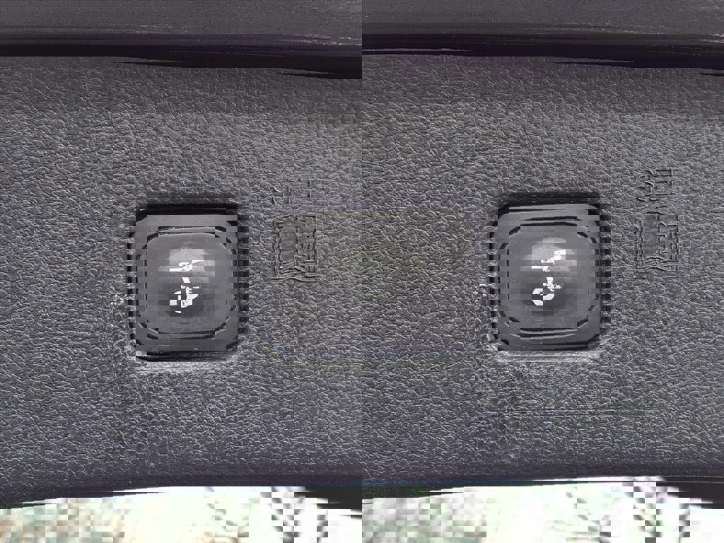 Certified 2022 Ford Edge SEL w/ Convenience Package image 13