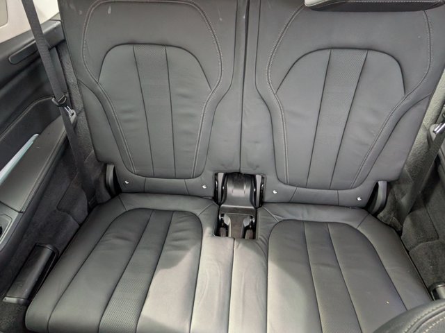 Used 2019 BMW X7 xDrive40i w/ Cold Weather Package AWD/4WD image 24