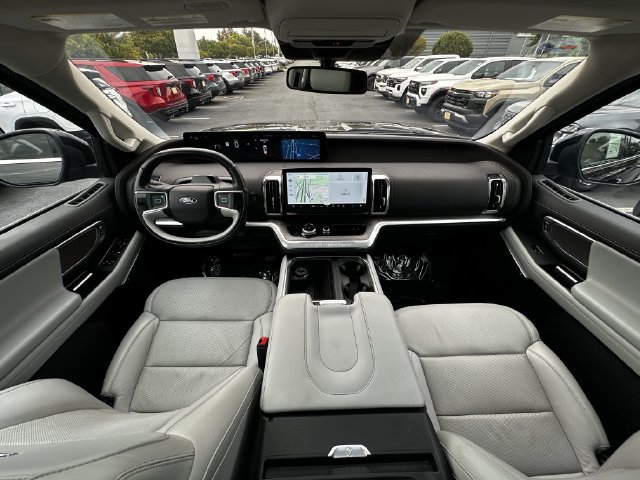 Certified 2025 Ford Expedition Max Platinum w/ Driver's Package AWD/4WD image 16