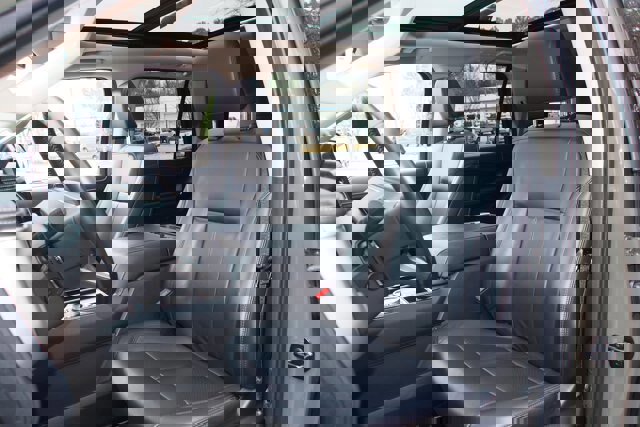 Certified 2024 Ford Expedition XLT image 22