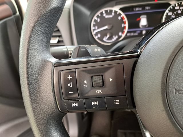 Used 2023 Nissan Rogue SV AWD/4WD image 18