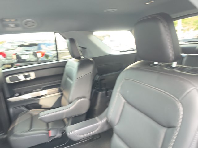 Certified 2023 Ford Explorer XLT w/ Equipment Group 202A RWD image 16