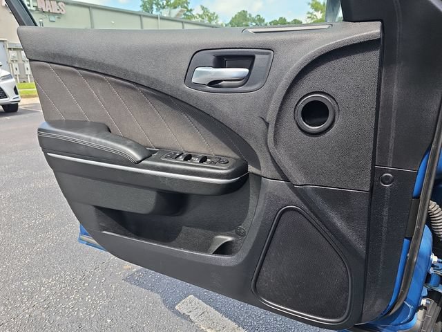 Used 2022 Dodge Charger SXT RWD image 30
