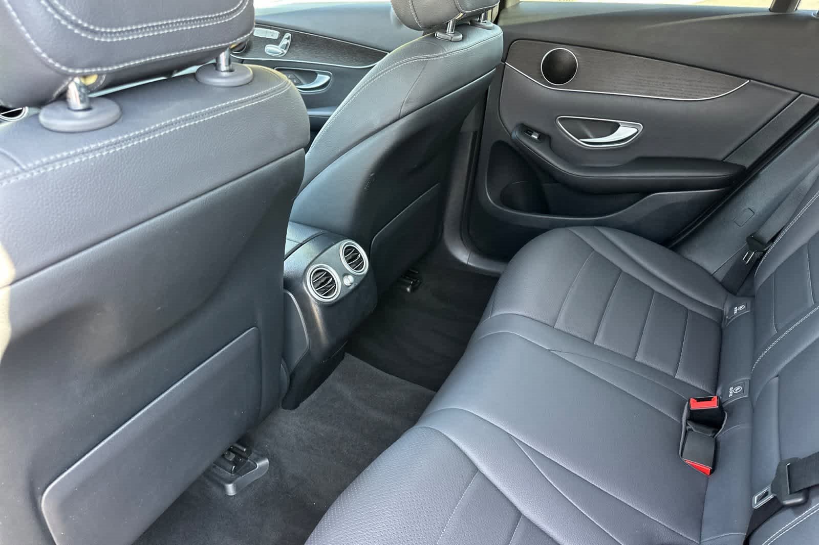 Used 2022 Mercedes-Benz GLC 300 GLC 300 image 10