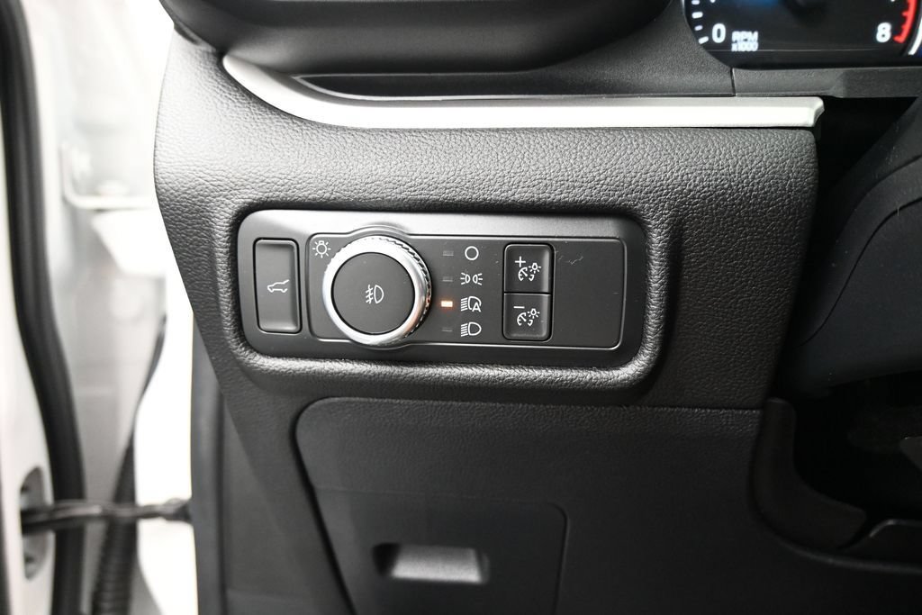 Certified 2021 Ford Explorer XLT w/ Equipment Group 202A RWD image 13