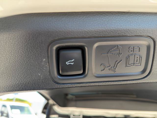 Certified 2023 Ford Expedition Platinum AWD/4WD image 23
