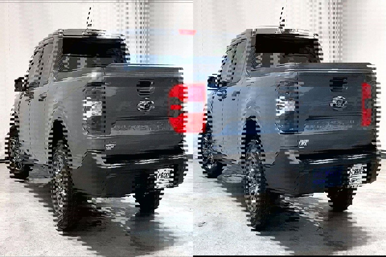 Certified 2024 Ford Maverick XLT image 2