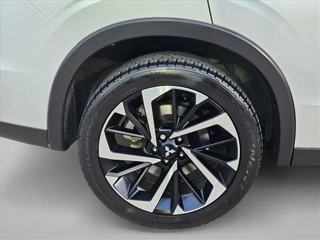Used 2022 Mitsubishi Outlander ES FWD image 21