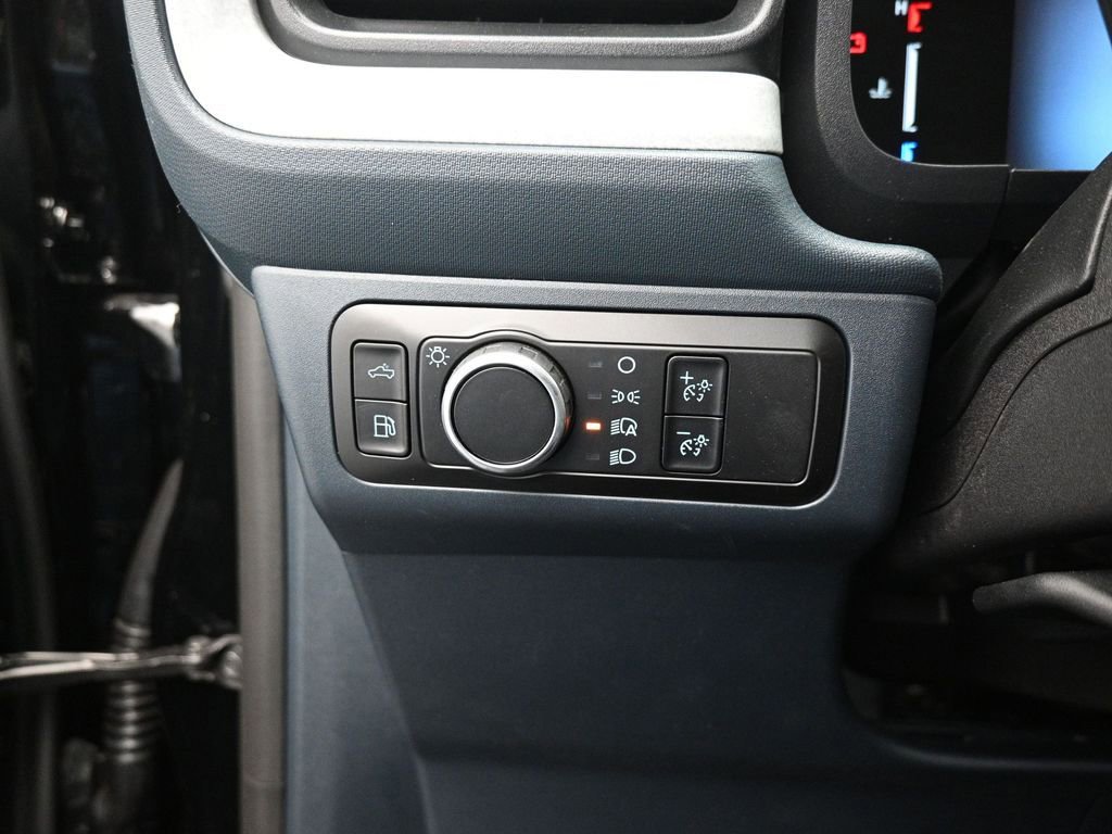 Certified 2025 Ford Maverick XLT w/ XLT Luxury Package image 13