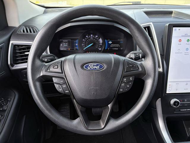 Certified 2022 Ford Edge SE w/ Black Appearance Package AWD/4WD image 14