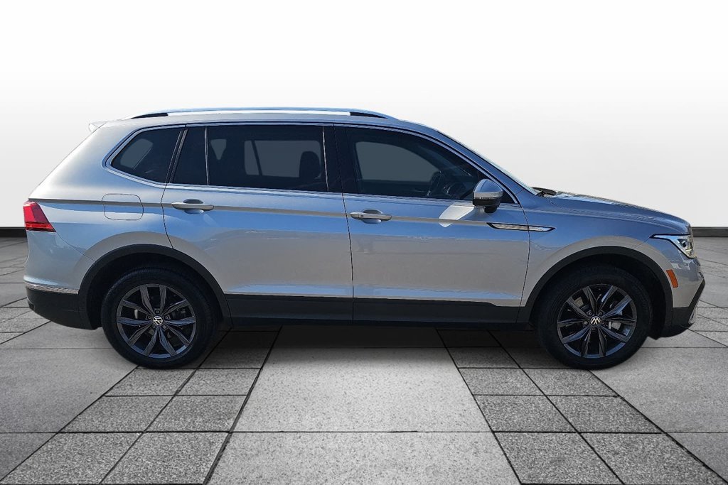 Used 2023 Volkswagen Tiguan SE FWD image 4