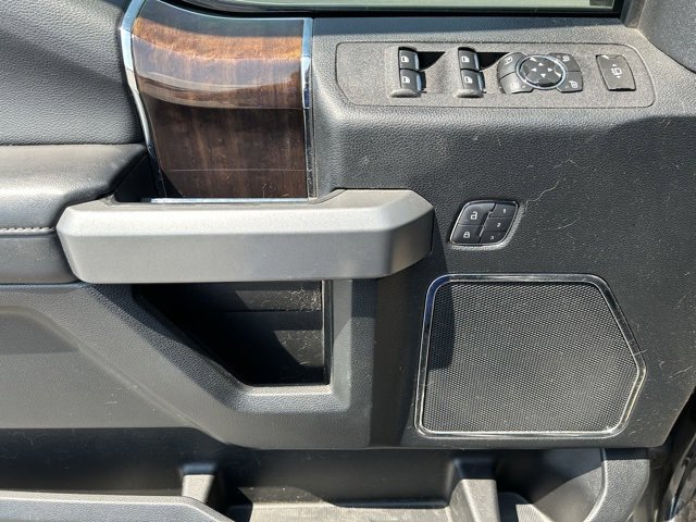 Certified 2017 Ford F350 Platinum w/ Platinum Ultimate Package image 12