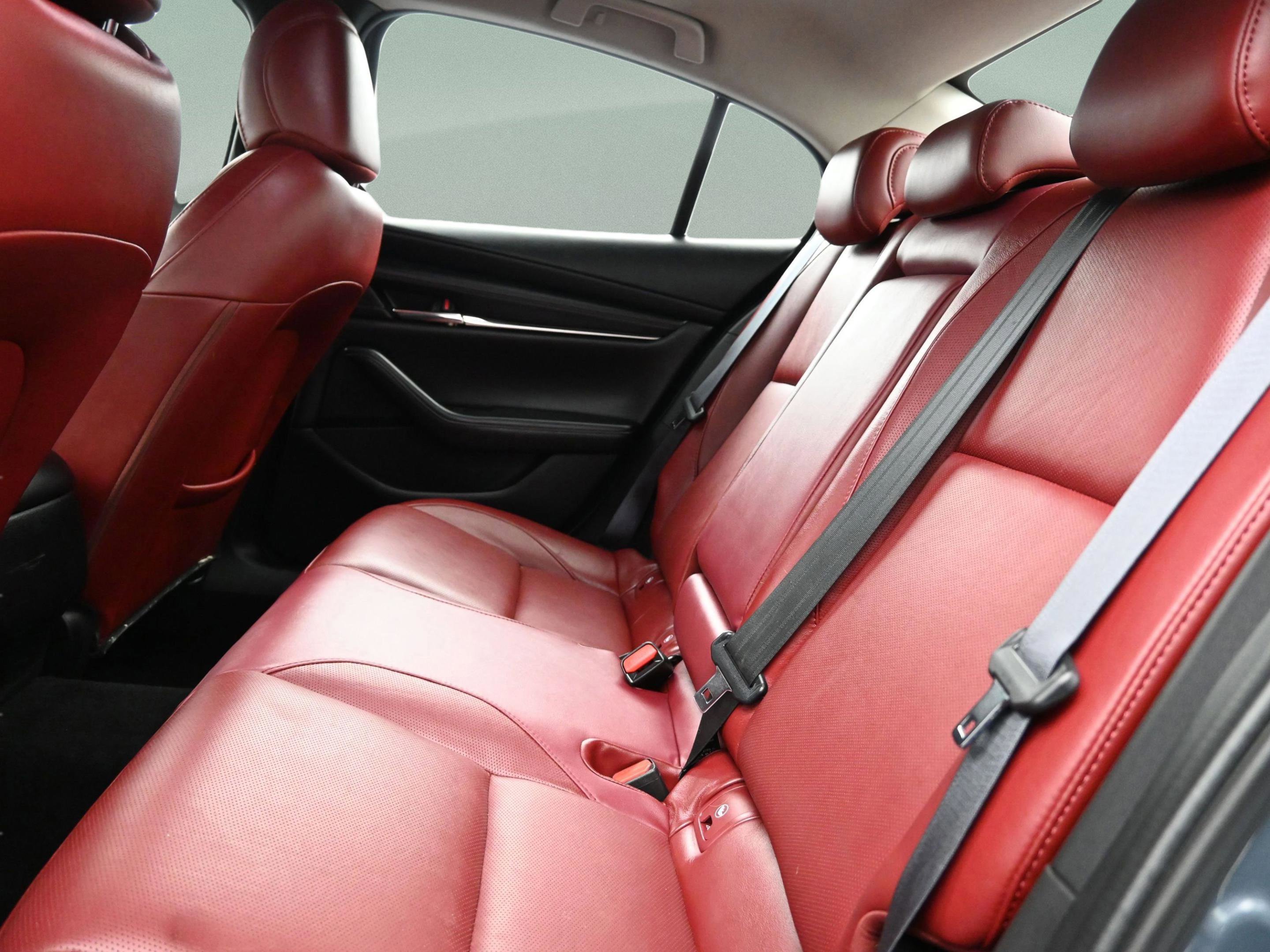 Used 2024 MAZDA MAZDA3 s image 39