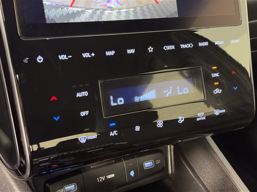 Used 2023 Hyundai Santa Cruz SEL Premium AWD/4WD image 21