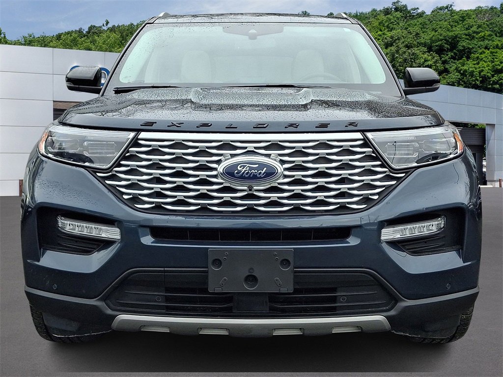 Certified 2023 Ford Explorer Platinum w/ Technology Package image 2