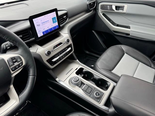 Certified 2023 Ford Explorer XLT w/ Equipment Group 202A image 22