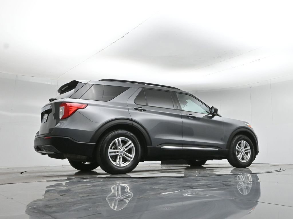 Certified 2021 Ford Explorer XLT image 14