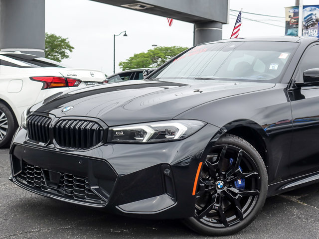 Used 2025 BMW 330i Sedan w/ M Sport Package RWD image 2