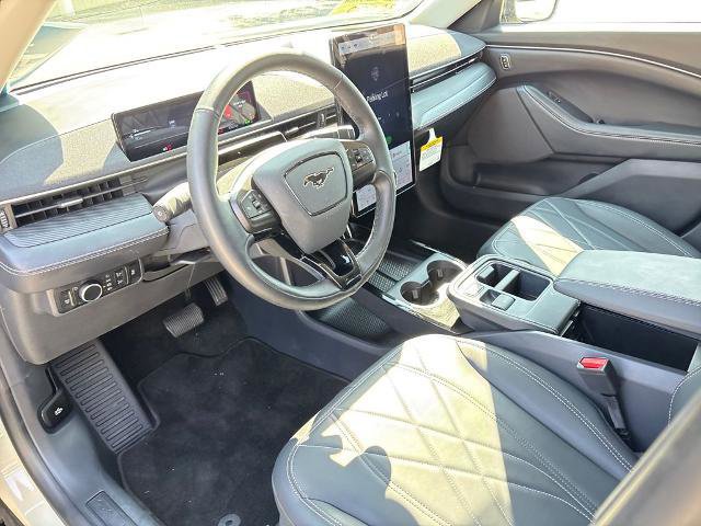 Certified 2025 Ford Mustang Mach-E Select w/ Comfort Package Lite image 10