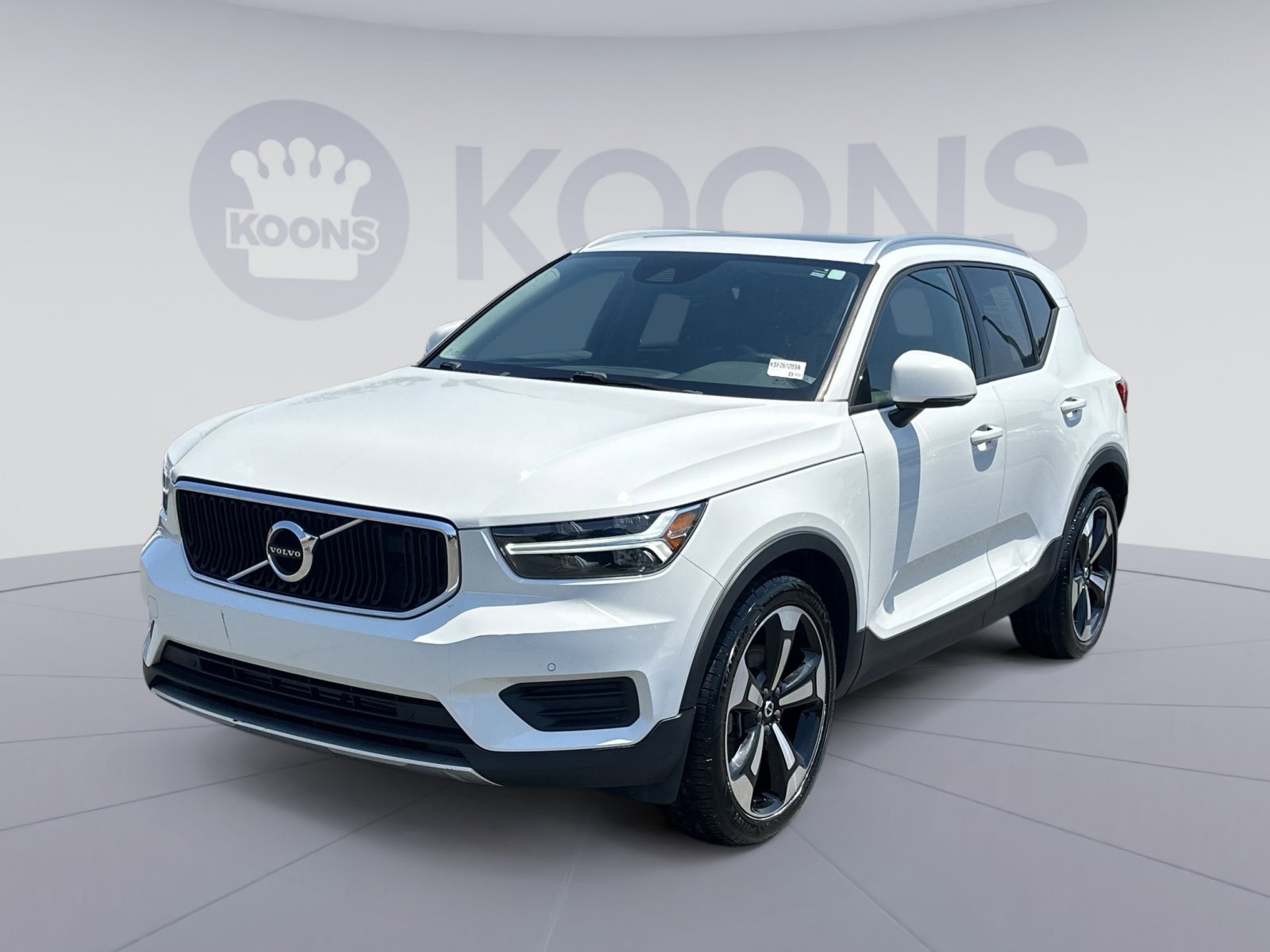 Used 2020 Volvo XC40 T5 Momentum w/ Protection Package Premier AWD/4WD image 5