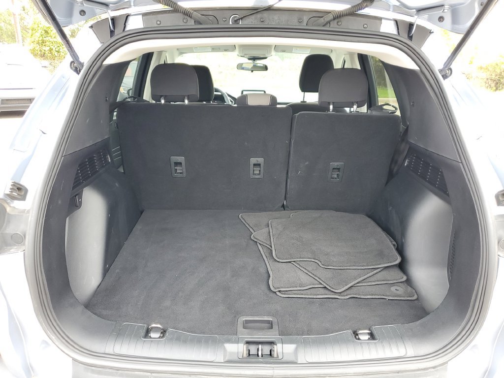 Certified 2022 Ford Escape SE w/ Cold Weather Package AWD/4WD image 8