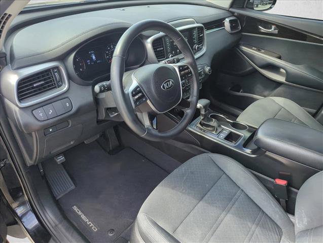 Used 2020 Kia Sorento S FWD image 8