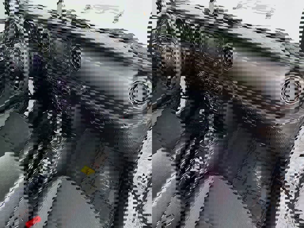 Used 2020 Jeep Wrangler Unlimited Sport image 31