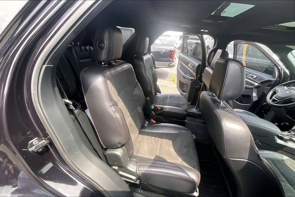 Certified 2019 Ford Explorer XLT w/ Equipment Group 202A AWD/4WD image 26