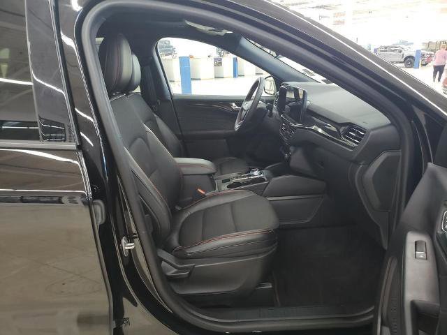 Certified 2023 Ford Escape ST-Line w/ Tech Pack #1 image 16