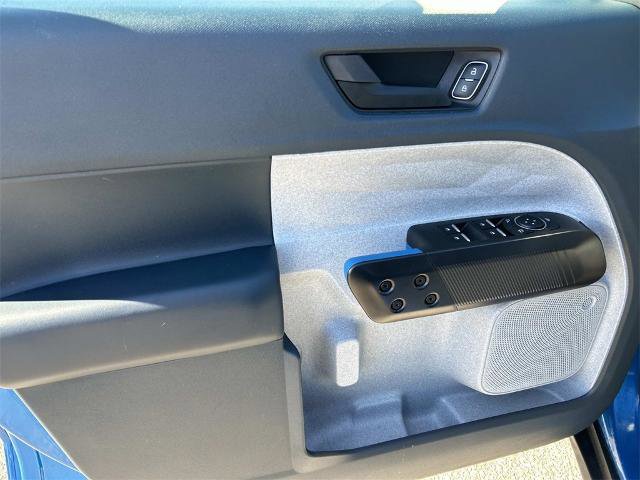 Certified 2025 Ford Maverick XLT w/ XLT Luxury Package image 26