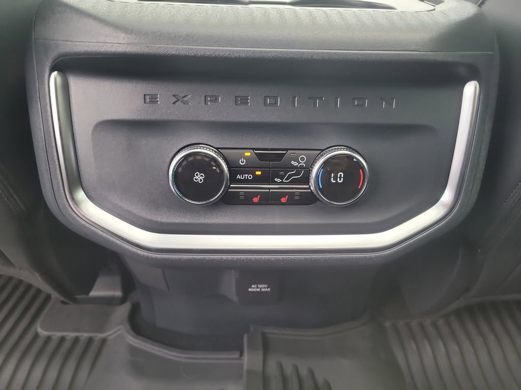 Certified 2026 Ford Expedition Platinum w/ Stealth Performance Package image 16