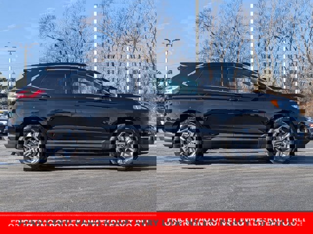 Certified 2024 Ford Edge SEL w/ Convenience Package image 2