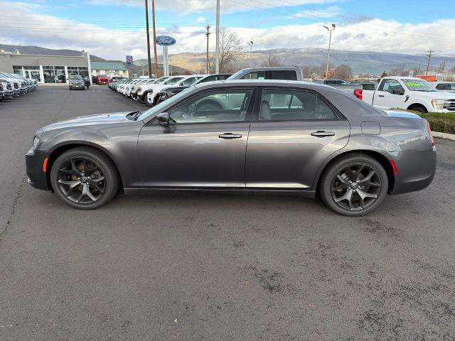 Used 2021 Chrysler 300 S image 3